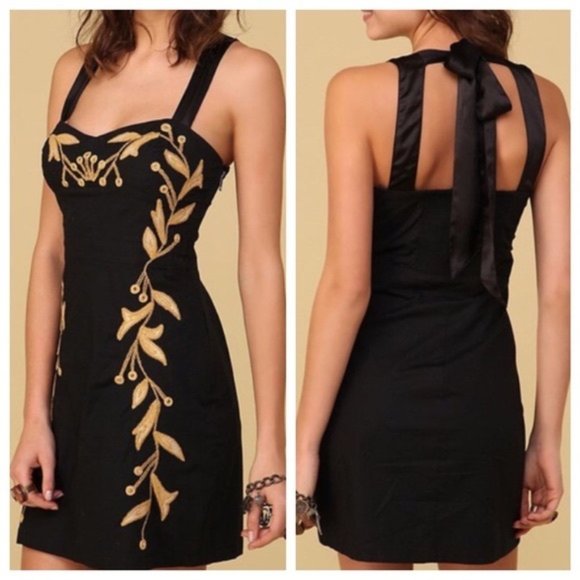 Free People Dresses & Skirts - Free People Black Mini Body Con Dress with Gold Embroidered Leaf Motif Sz 6